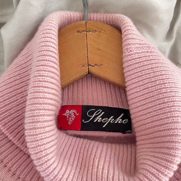 Shephe Cashmere Turtleneck Sweater - Picture 3 of 8